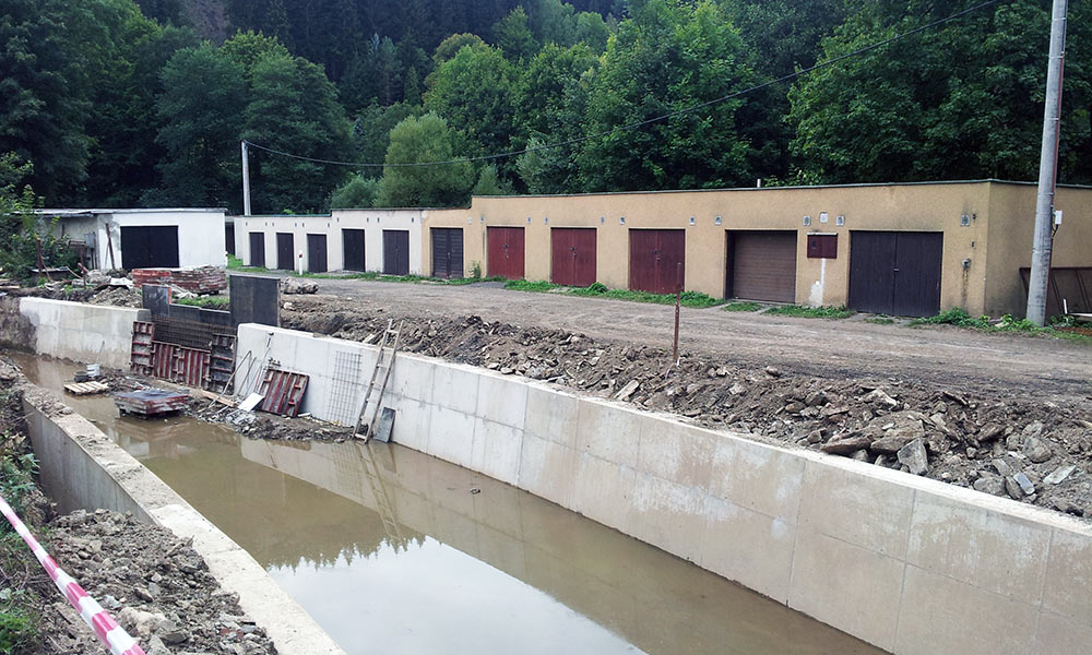 Oprava otevřeného náhonu k malé vodní elektrárně a rekonstrukce strojovny MVE Plavy 1 010 nahon